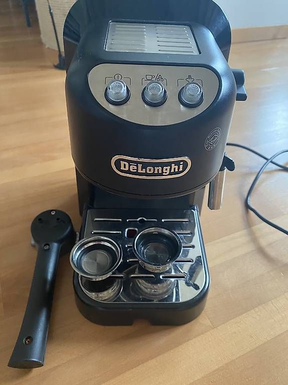 Macchine per caffè & Macchine per espresso: DeLonghi Kaffemaschine – Usato da Kesswil venduto da jeku95 2