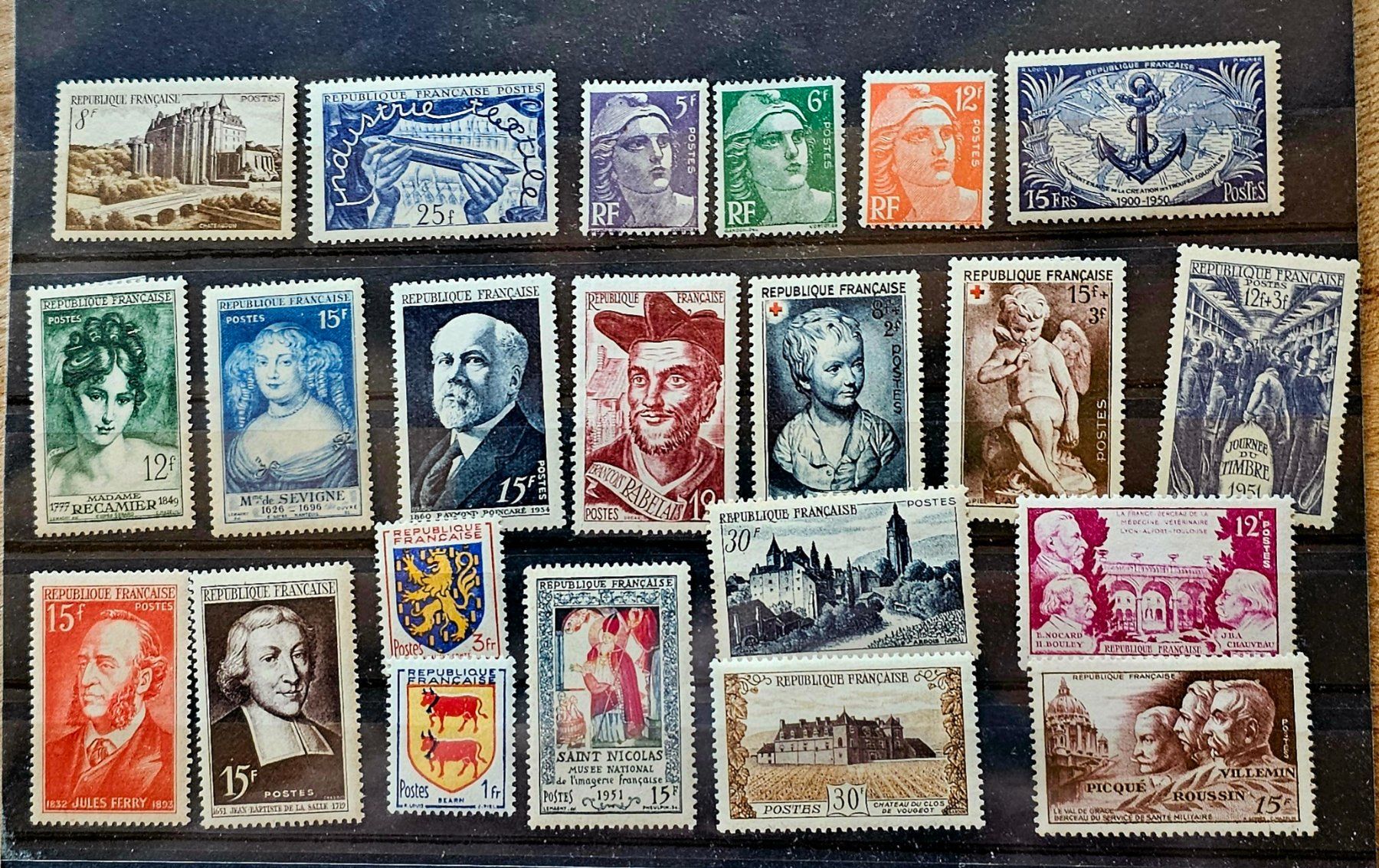Tous les timbres: FRANCE anciens  neufs ** – Neuf (Voir description) à Les Valettes par Nuba1