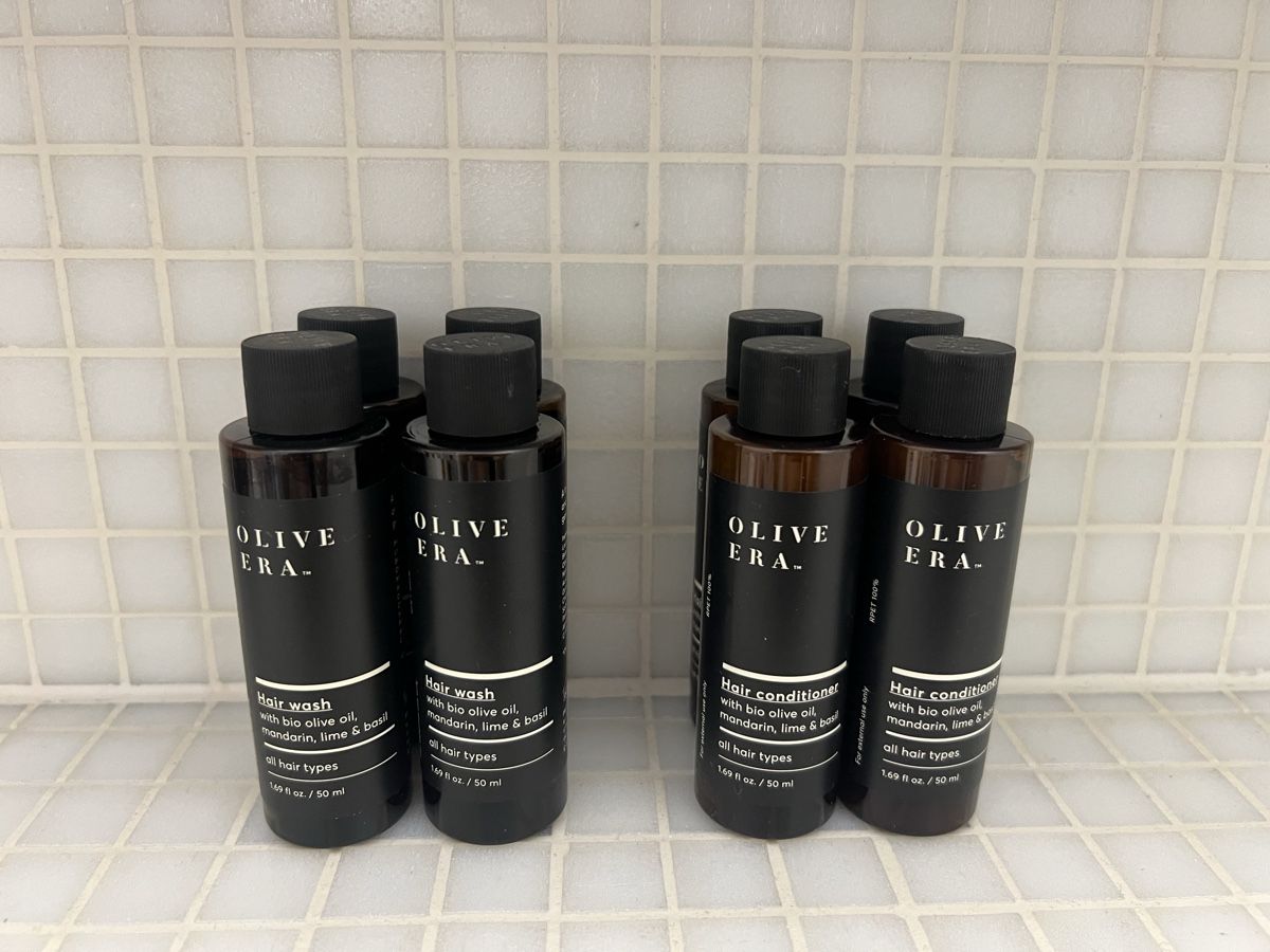 Prodotti per capelli: Olive Era Shampoo und Conditioner – Nuovo e nell'imballaggio originale da Luzern venduto da sr.luzern