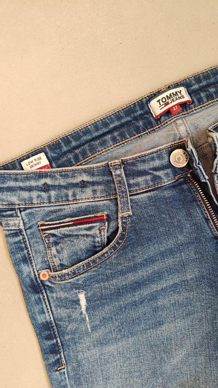 Tommy Hilfiger Jeans: Jeans – Usato da Oberkulm venduto da deb_wvs9 2