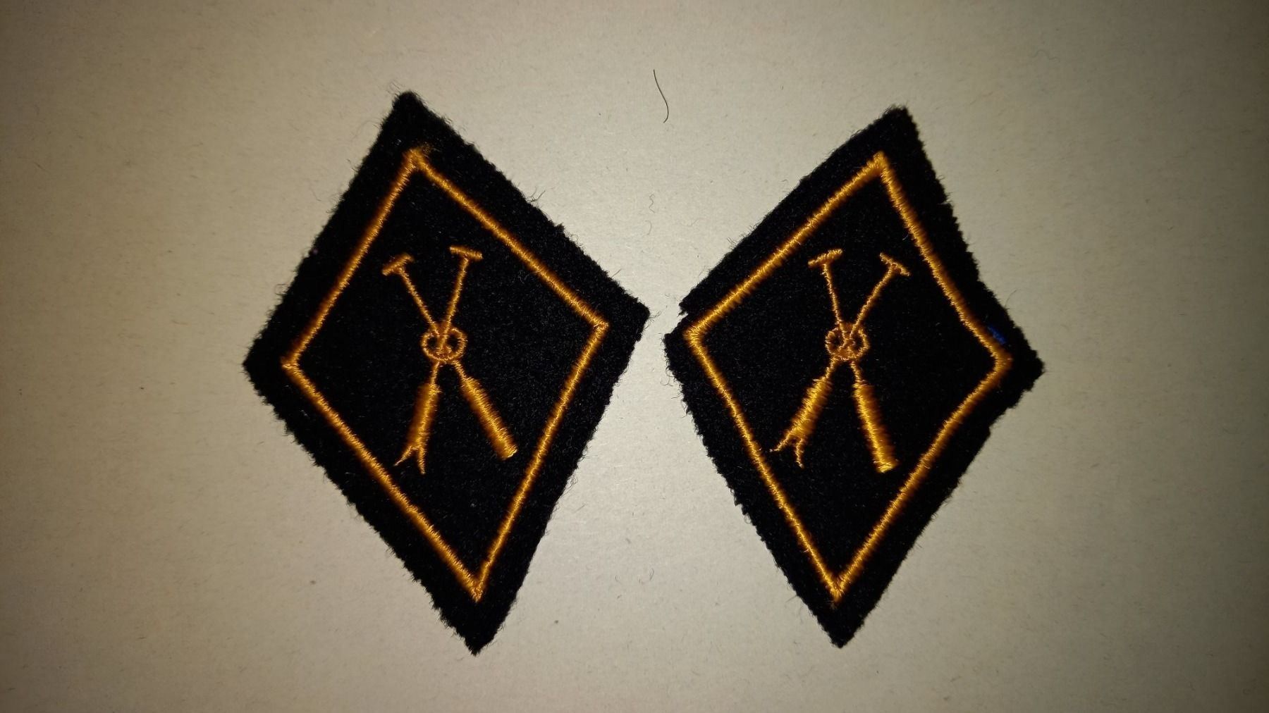 Placchette & Badge: 1x paire pontonier ordo.49 – Usato da Chésopelloz venduto da Toino95