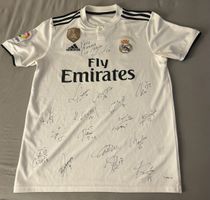 Real Madrid Maillot 15+player signed Champions league season