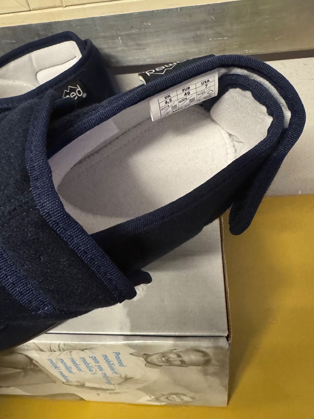 Scarpe da uomo: Promed Spezialschuhe Grösse 40 neu – Nuovo (secondo la descrizione) da Schlieren venduto da Freundlich02 3
