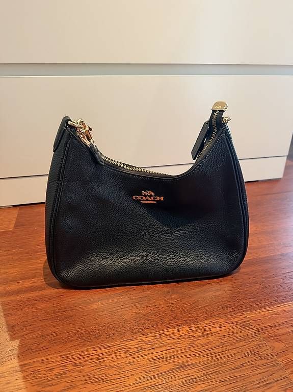 Coach Taschen für Damen: Coach Schultertasche – Gebraucht aus Brunnen von noraislr 1