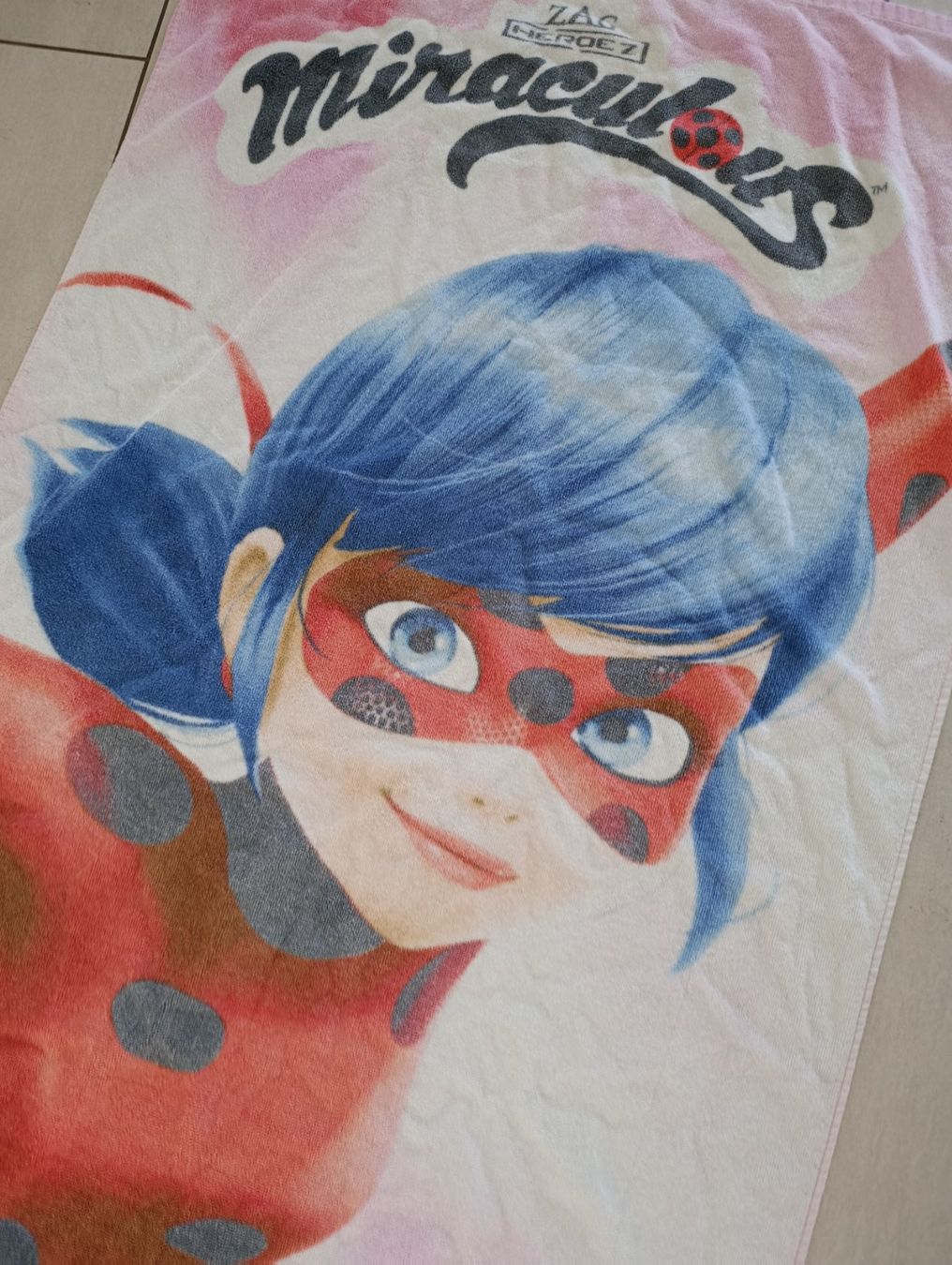 Teli da bagno: Miraculous Ladybug Strandtuch, Badetuch – Usato da Münchwilen TG venduto da Ingi5 1