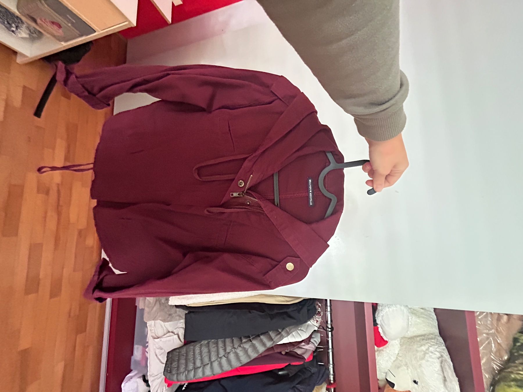 Brandy Melville Vestes: Jacke – D'occasion à Kilchberg ZH par Valentinastoira1