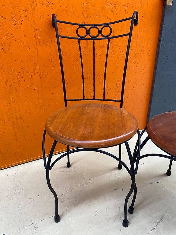 Chaises: 4 chaises – D'occasion à Martigny par Loulou-Setti 1