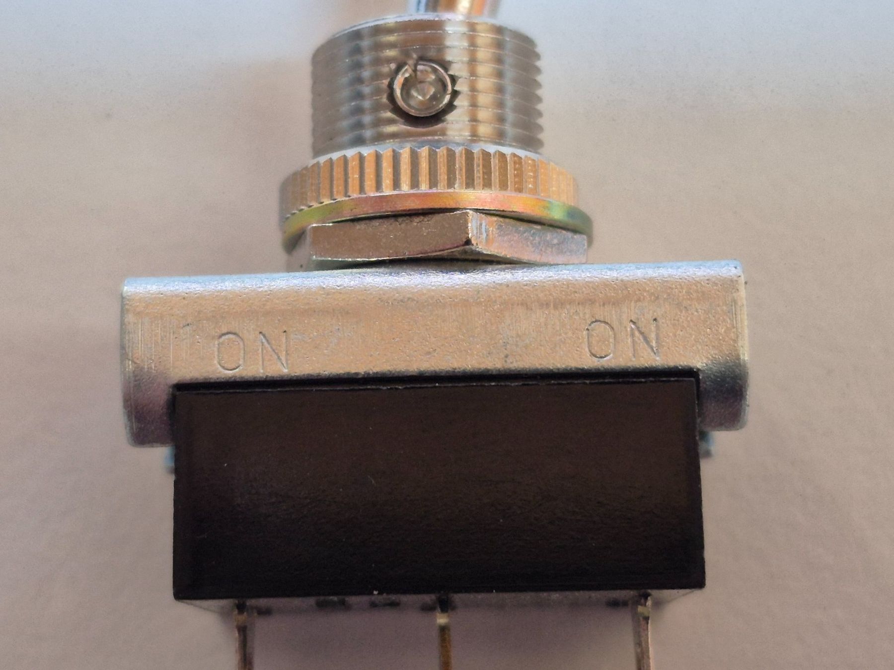 Interruttori: Metall-Kippschalter – Nuovo (secondo la descrizione) da Sursee venduto da Ursus_LU 2