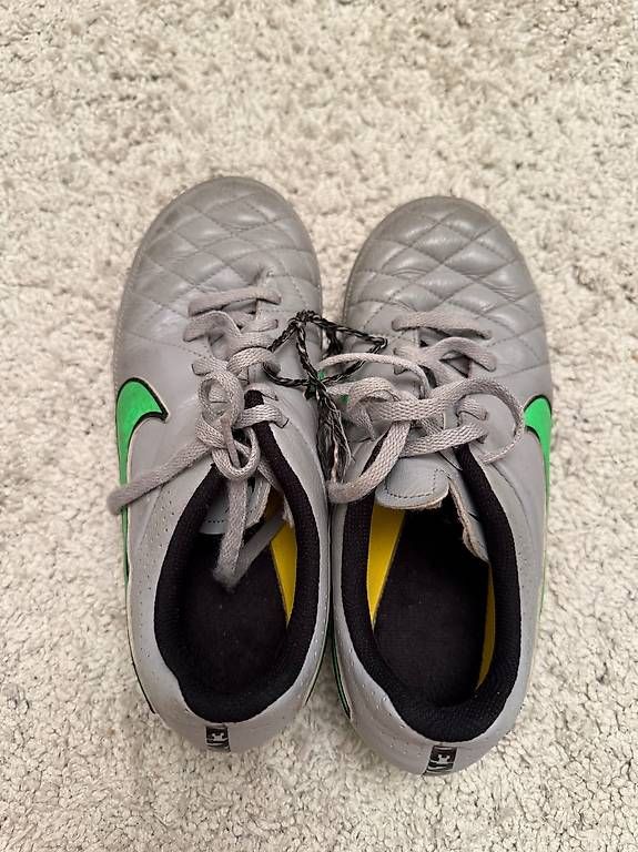 Schuhe für Jungen: Fussballschuhe Nike Tiempo 34 – Gebraucht aus Küsnacht ZH von nat_m97w 1