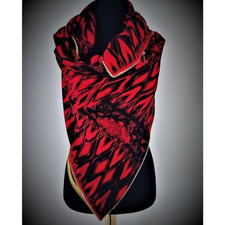 SALE Seidenfoulard mit Reissverschluss Design