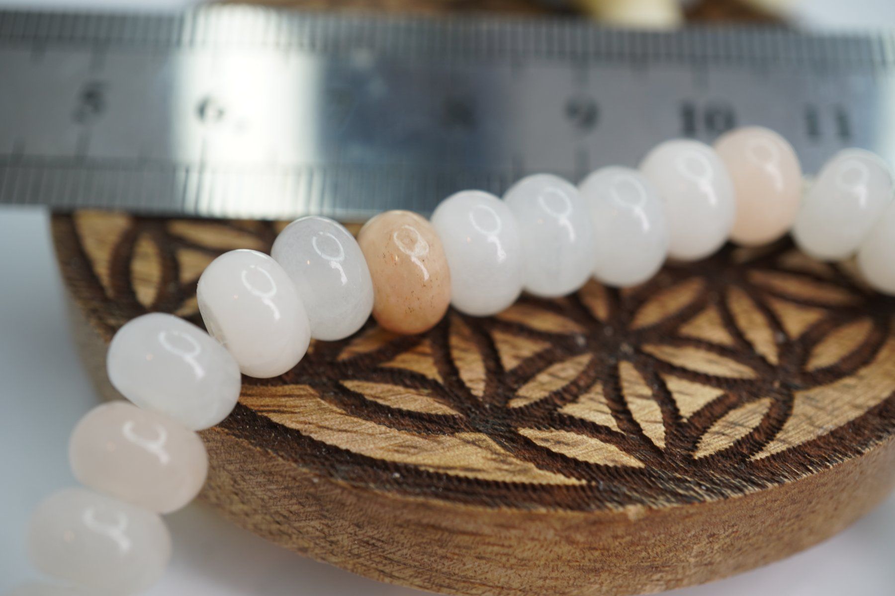Minerali & Pietre curative: Mondstein   Armband Donuts  ab 1.- Auktion – Nuovo e nell'imballaggio originale da Eschenbach SG venduto da topstone 3