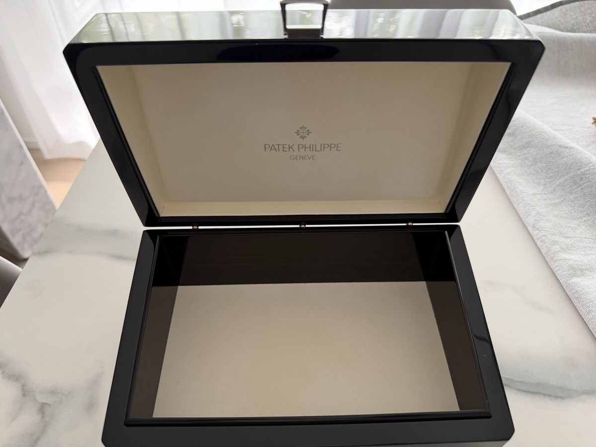 Scatole porta orologi: Patek Philippe Black Lacquer Box - Watch Storage Case – Nuovo (secondo la descrizione) da Geneve venduto da allgood2010 2