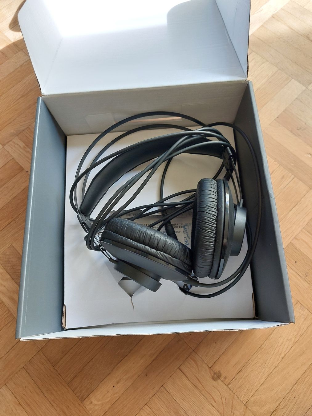 Akg Kopfhörer: AKG K52 Studio Kopfhörer – Neu und originalverpackt aus Bern von flo_c2qz 2