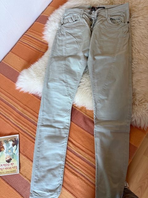Please Jeans Pantaloni: Pantalon Please, prix baissé 3x – Usato da Enges venduto da cordec 1