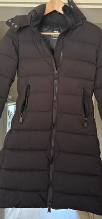 Doudoune MNG noire, chaude et stylée - Taille XXS état neuve