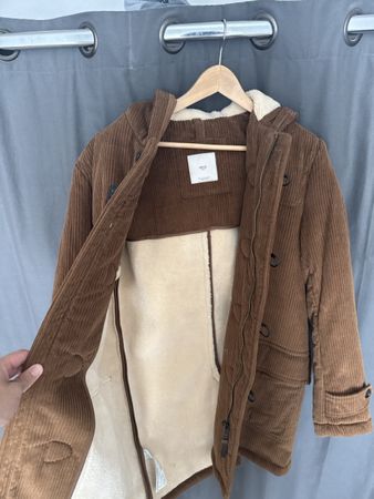 Warme Mango Cord Jacke mit Kapuze, Grösse L - Winter!