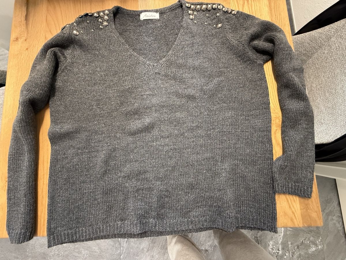 Maglioni & Felpe: Aniston Strickpullover/Damenpullover Gr. 38, grau – Nuovo (secondo la descrizione) da Einsiedeln venduto da important__