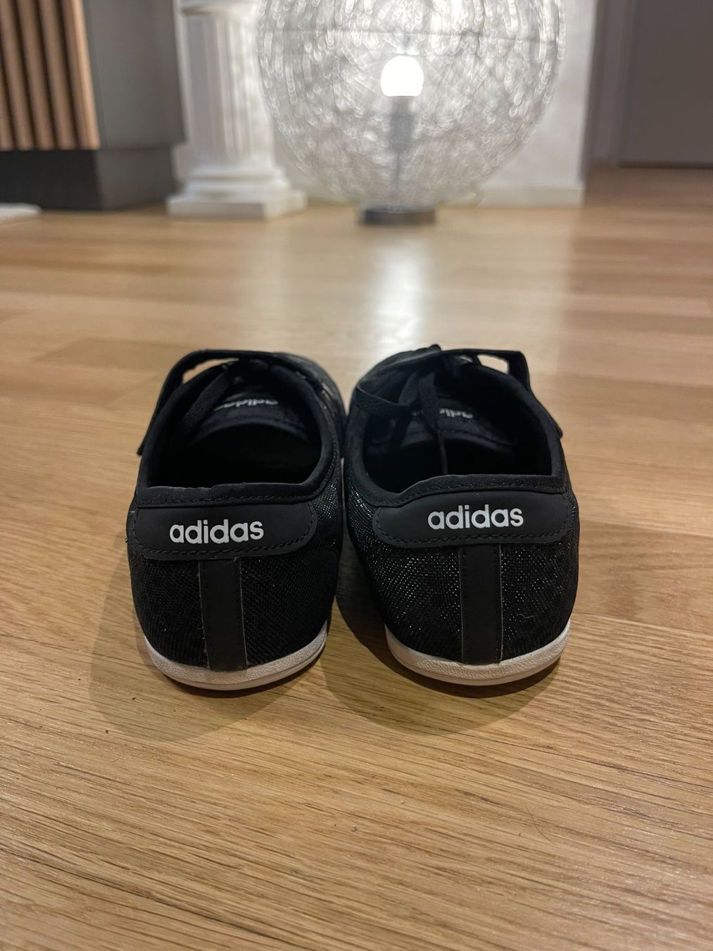 Adidas Scarpe da donna: Adidas Sneaker, Grösse 37 1/3 - Schwarz – Usato da Rheineck venduto da FGeissler 4