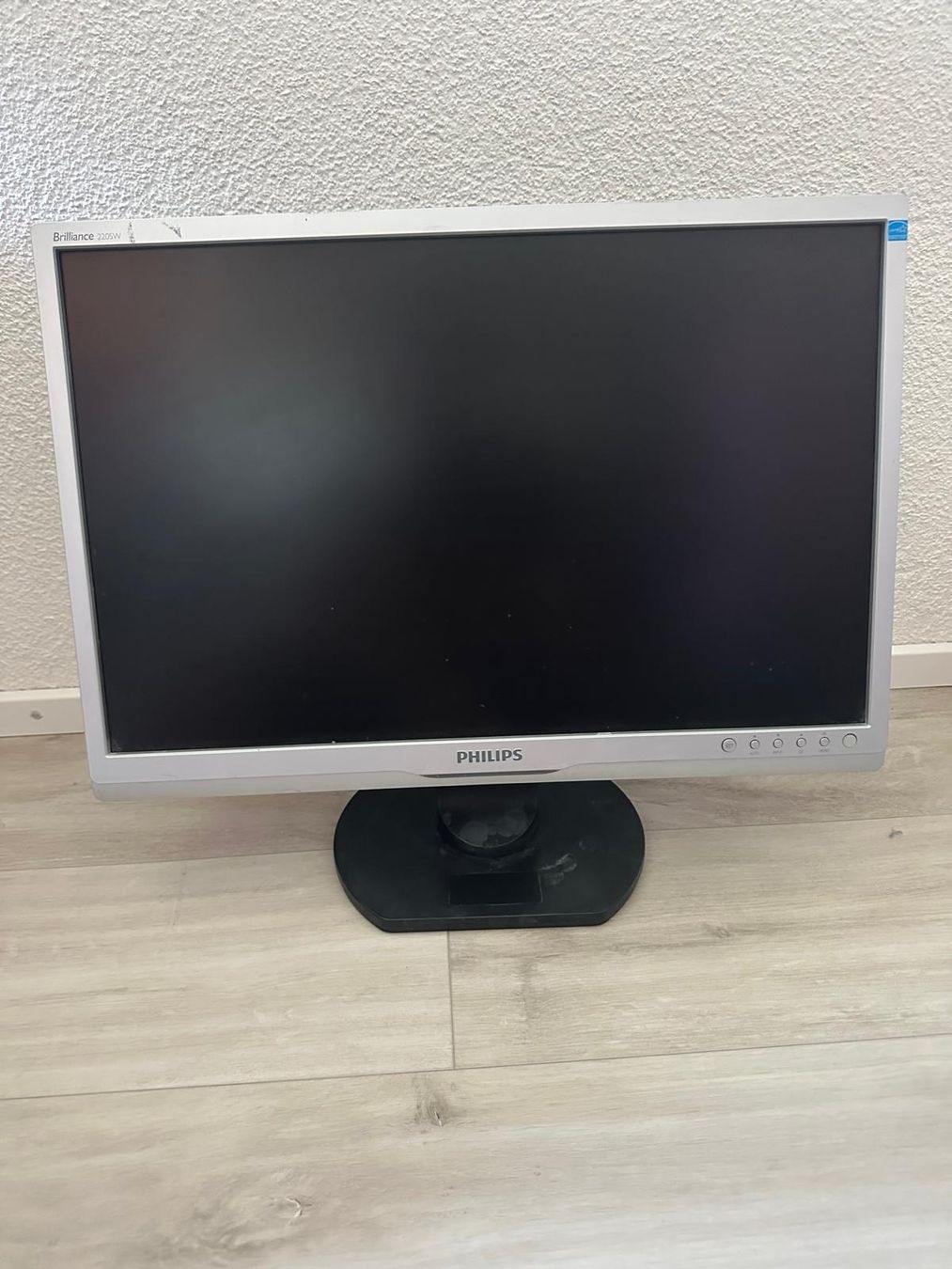 Philips Monitor: LCD Monitor Philips – Usato da Windisch venduto da jen_7tqz