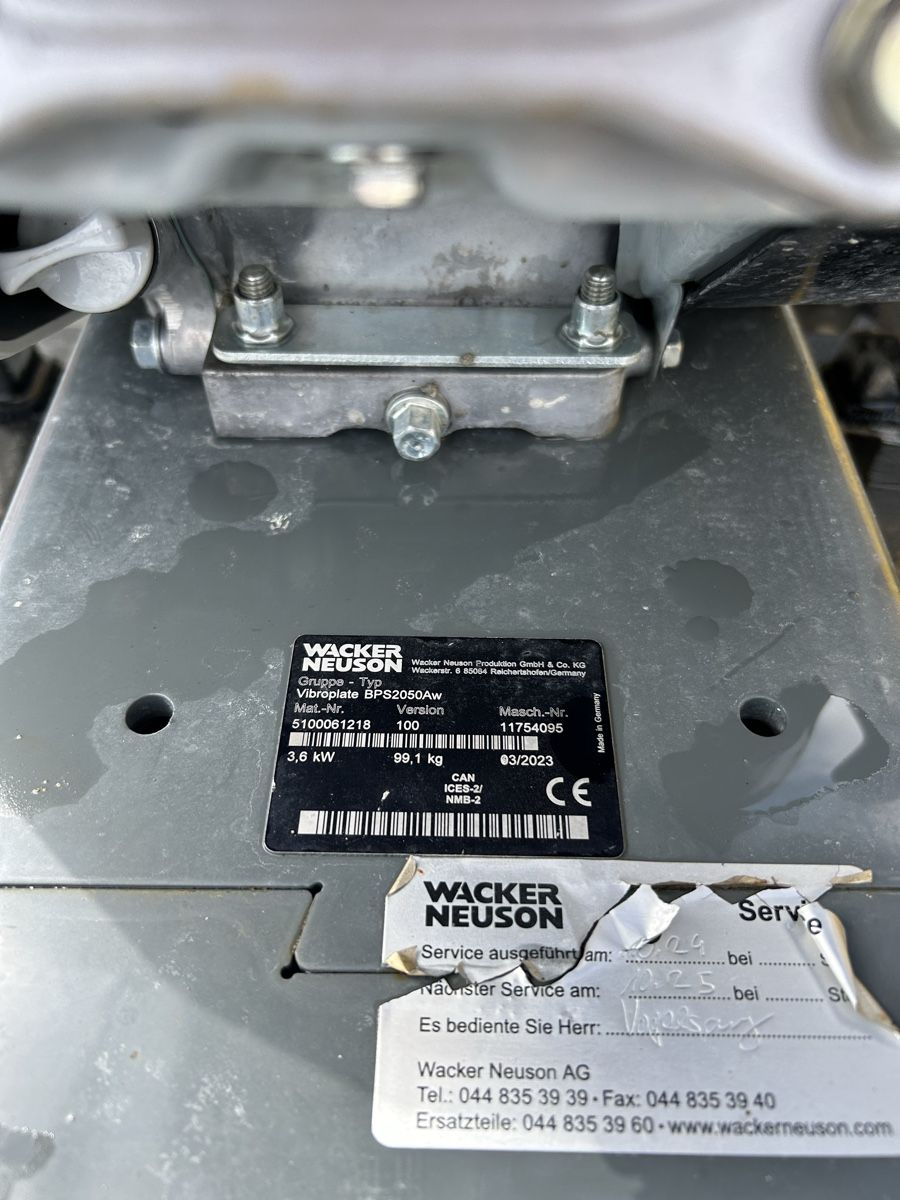 Tutte le macchine: Wacker Neuson Kleingeräte Vibroplatte Grabenstampfer – Usato da Salmsach venduto da Takeuchi_W395 4