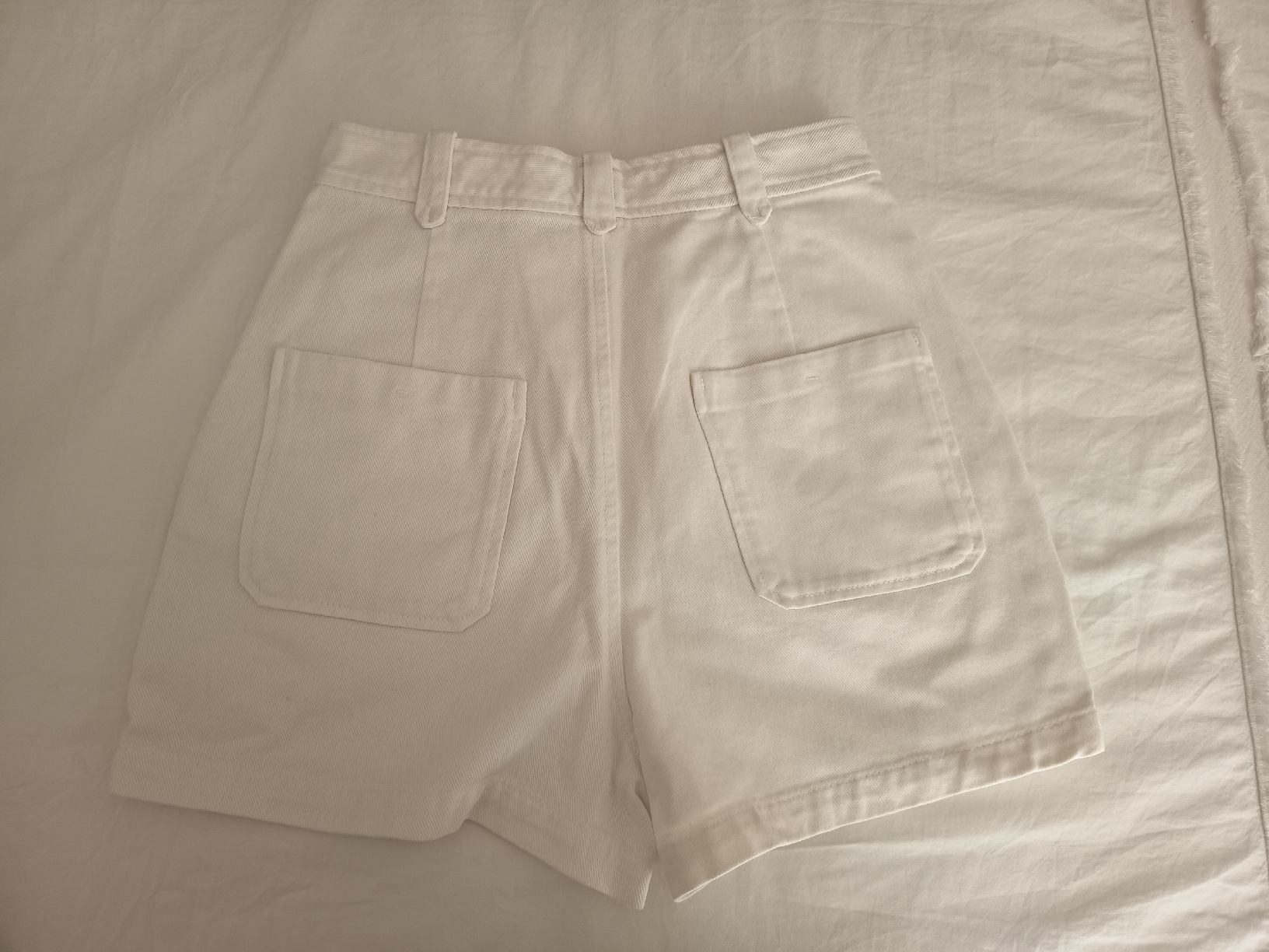 Zara Pantaloni: Cotton shorts set – Usato da Basel venduto da beg_6v7r 2