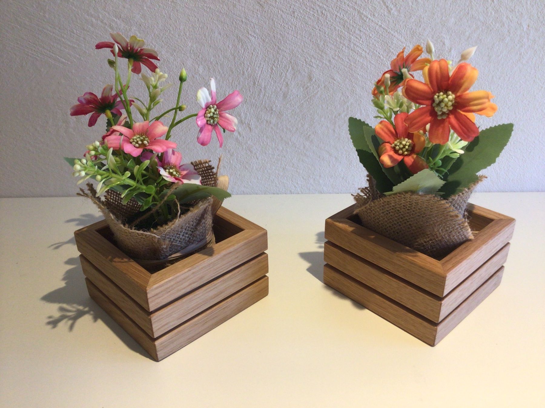 Pots de fleurs: Blumenkiste Eiche mit Blumen – Neuf (Voir description) à Benken SG par Hagli76 1