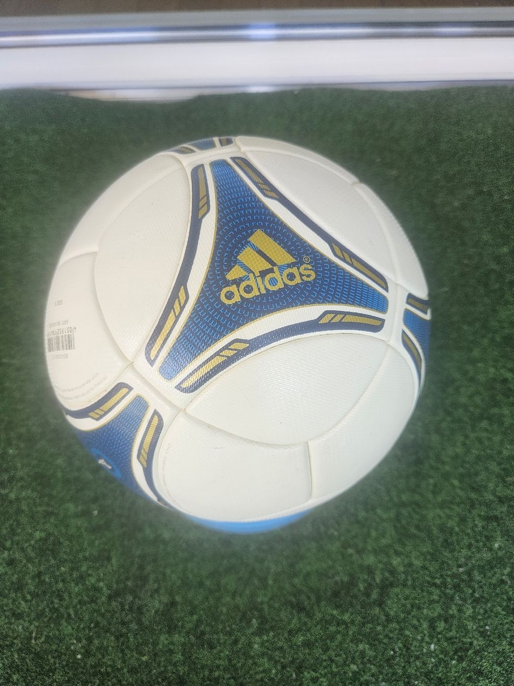 Adidas Bälle: Adidas Tango 12 Official Matchball  – Gebraucht aus Emmenbrücke von TopGato 2