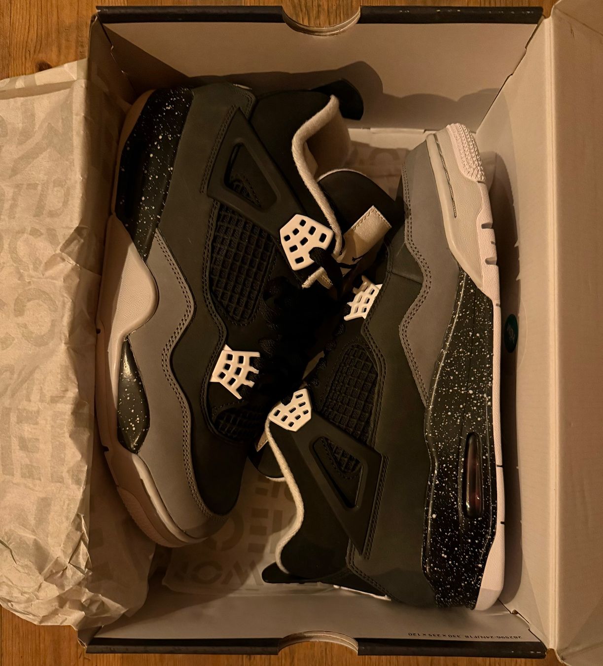 Jordan Scarpe da uomo: Nike Air Jordan 4 Retro "Fear" – Nuovo e nell'imballaggio originale da Kilchberg BL venduto da Strophurus