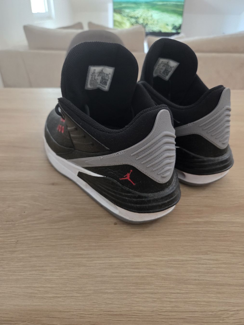 Scarpe da uomo: Air Jordan – Usato da Tramelan venduto da mic_5lzm 2