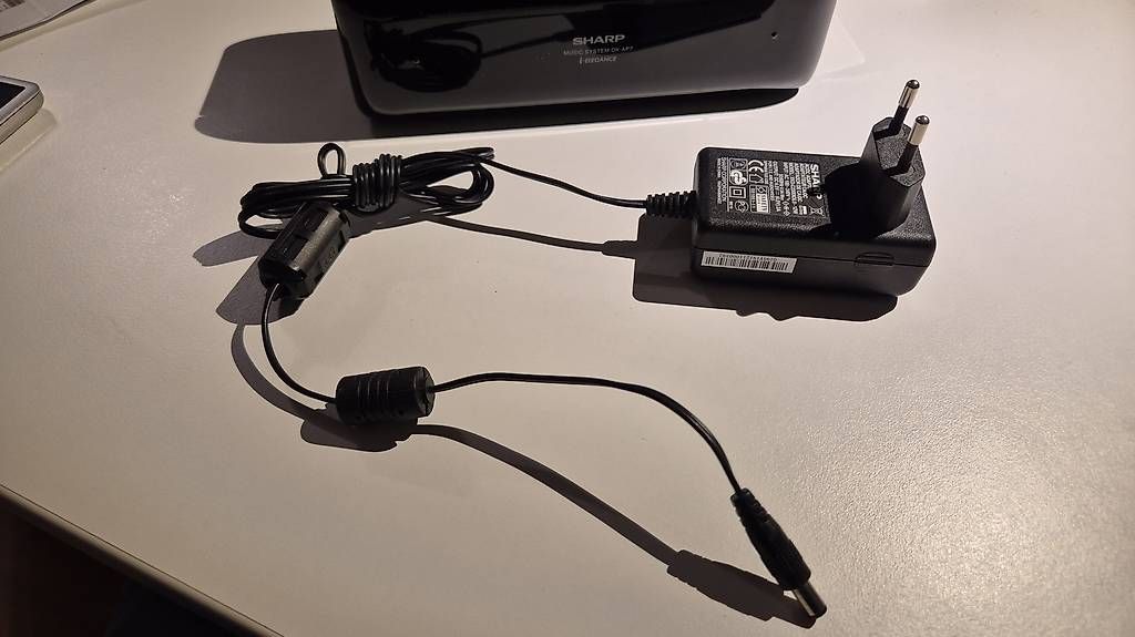 Sharp Casse acustiche: Ipod Classic Lautsprecher – Usato da Lausen venduto da Mwuet