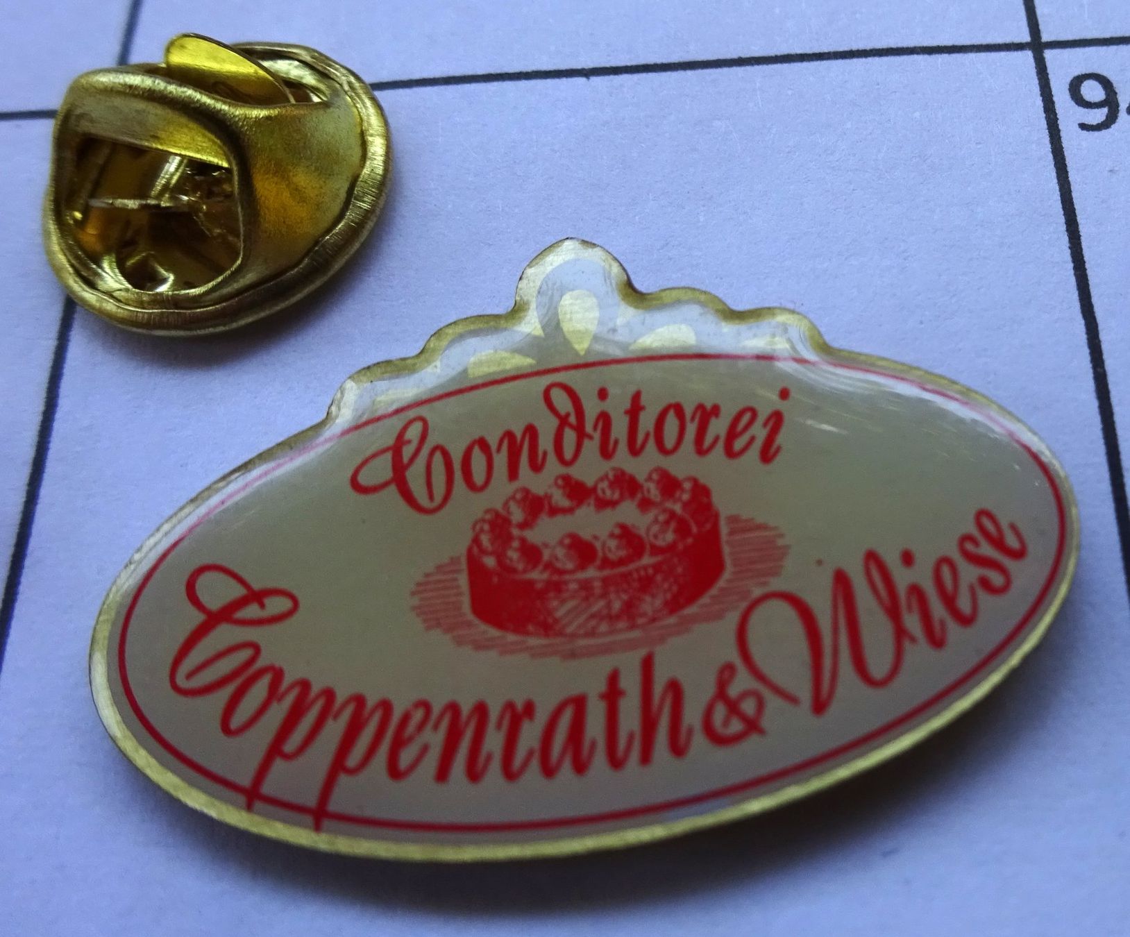 Placchette & Badge: Pin Gebäck Conditorei Coppenrath & Wiese – Usato da Utzenstorf venduto da BUtter81
