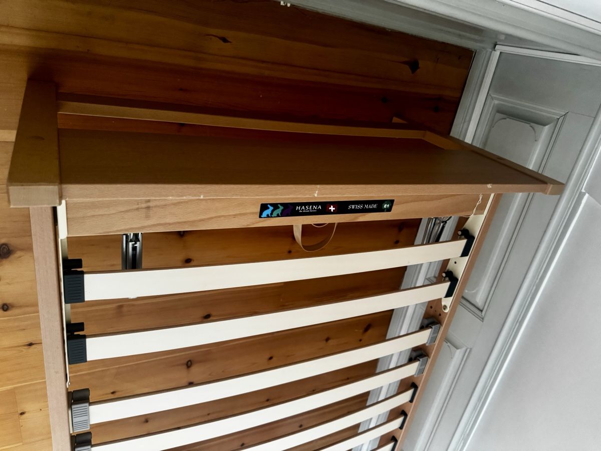 Hasena Letti: Hasena Bed Frame Swiss Made Wood Good Condition – Usato da Meilen venduto da yulechka 1