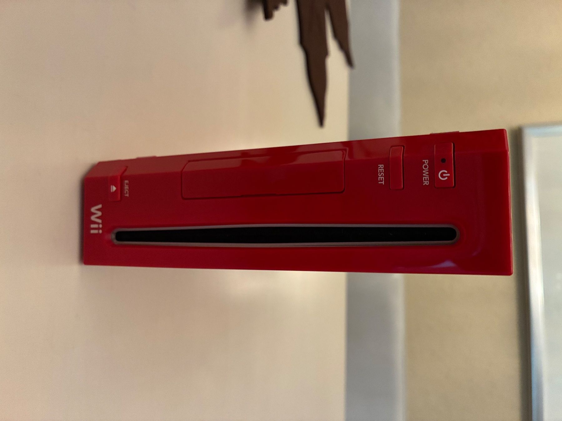 Konsolen: Nintendo Wii - Rot – Gebraucht aus Ebikon von drei 2