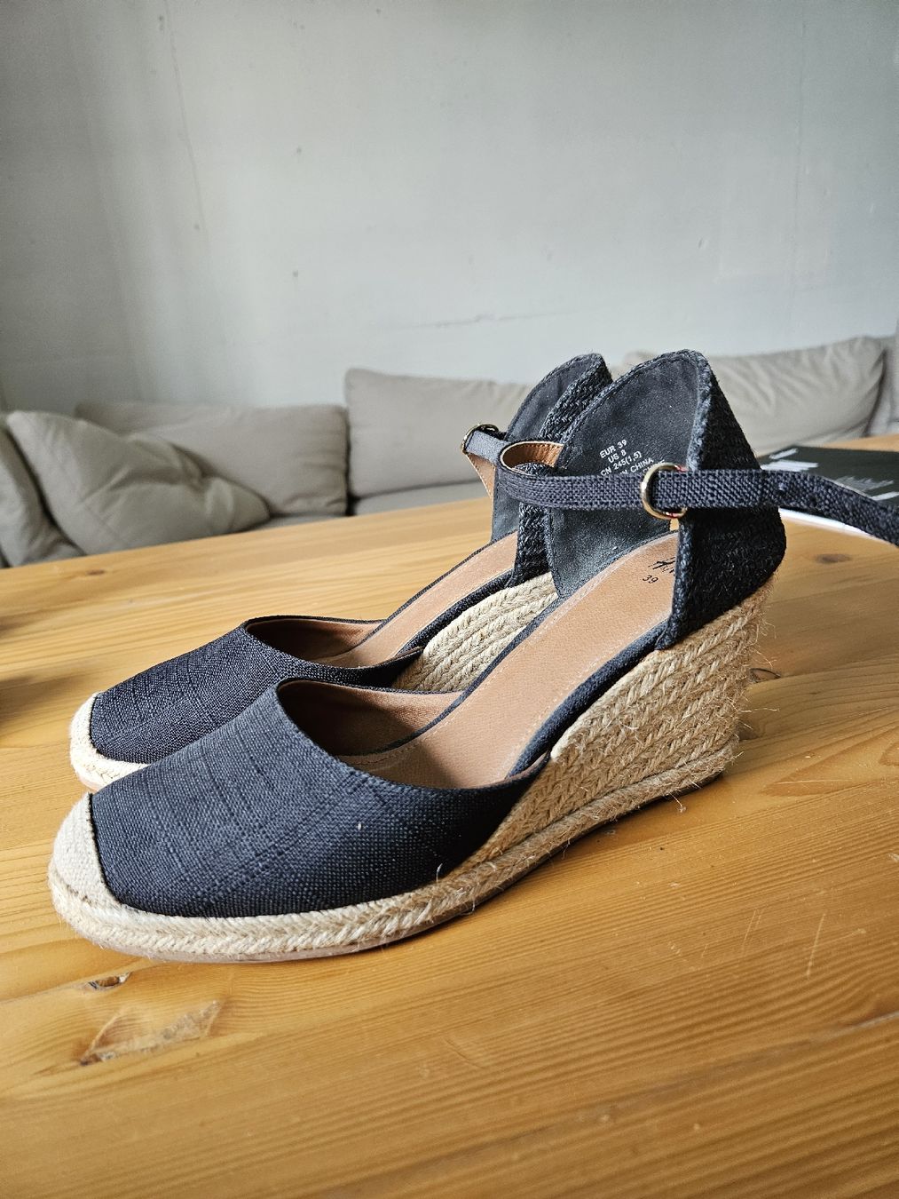H&M Scarpe da donna: Sandalen Grösse 39 – Usato da Henau venduto da German_style