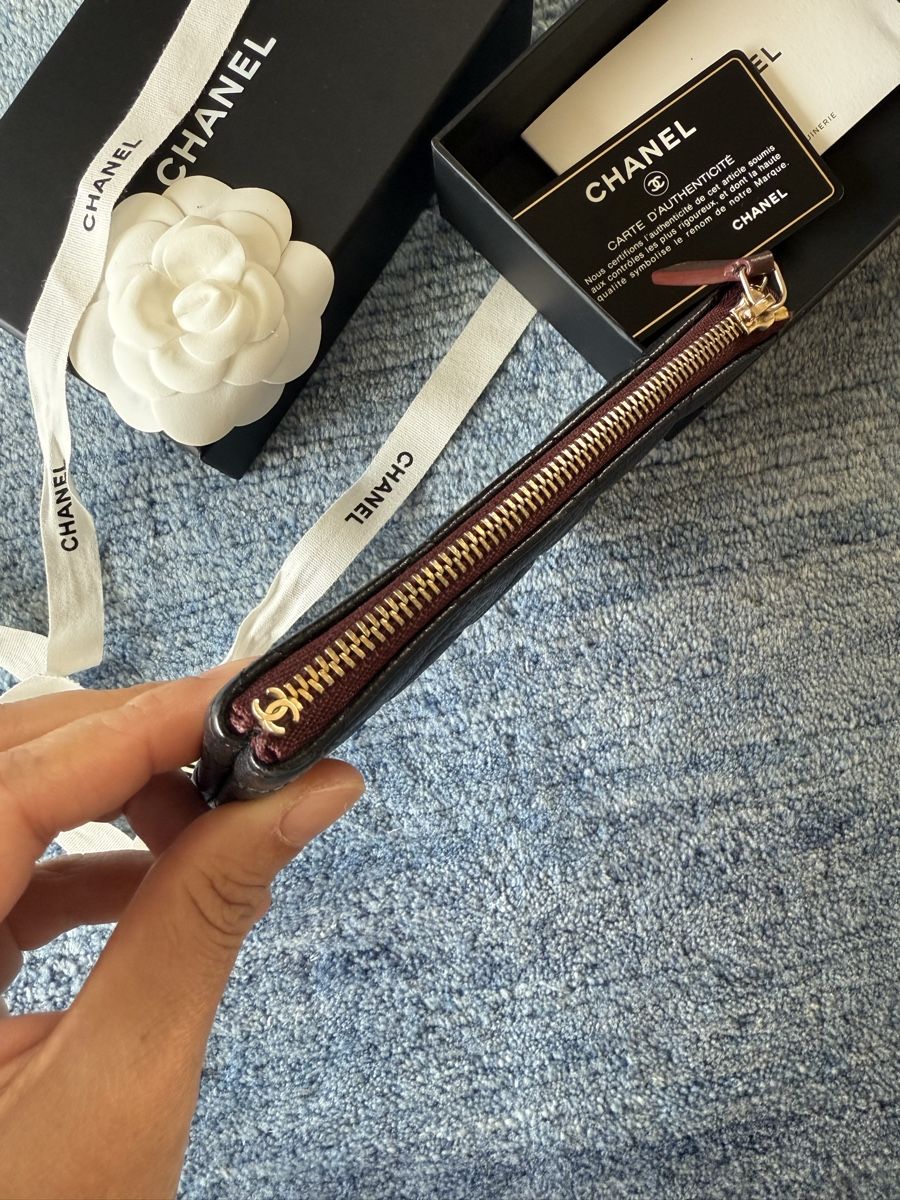 Chanel Portafogli: Chanel O Case Zipped Small Pouch – Nuovo (secondo la descrizione) da Zürich venduto da shuenoma 2