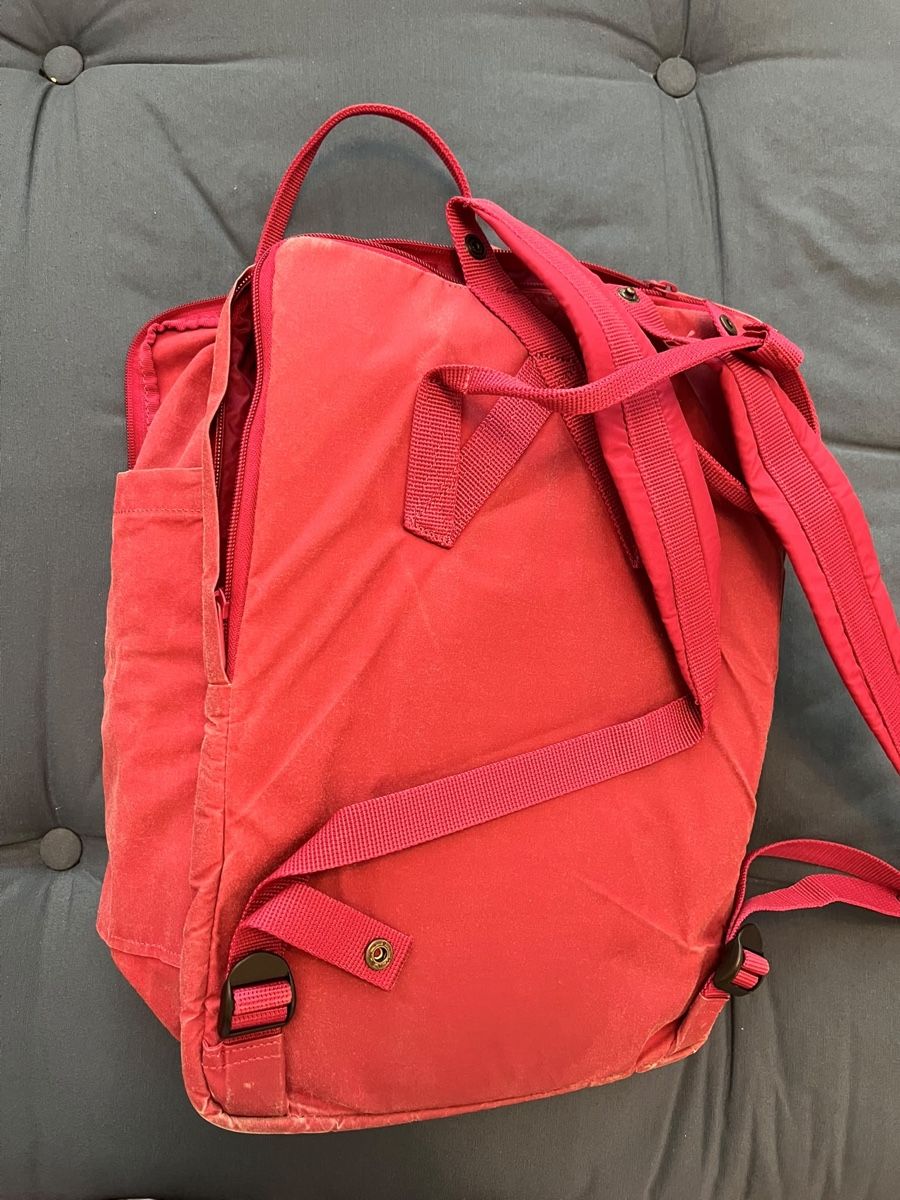 Zaini: Fjallraven Kanken Rucksack rot – Usato da Volketswil venduto da Jonathanjames 1
