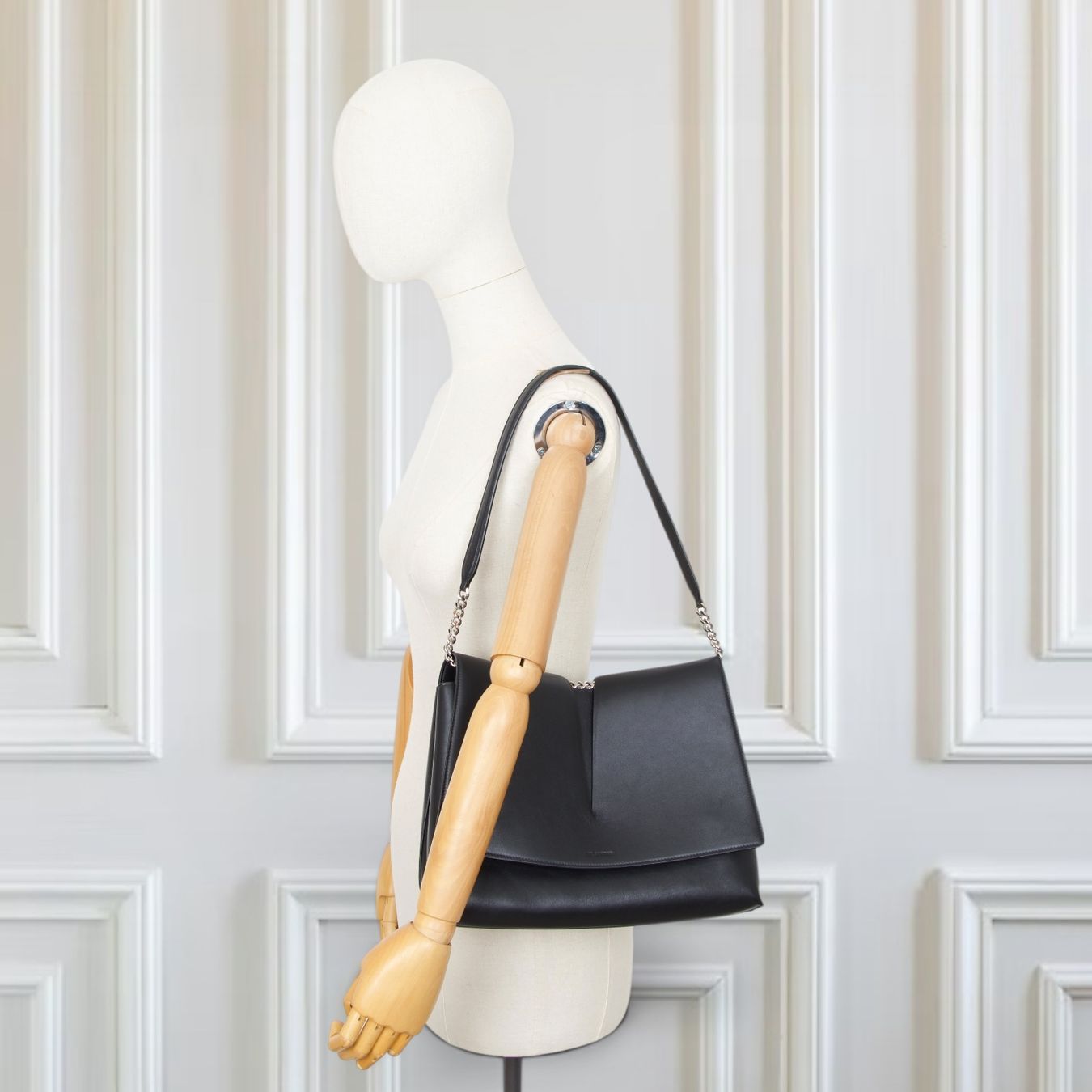 Jil Sander Taschen für Damen: Jil Sander Medium View Schultertasche schwarz – Gebraucht aus Binningen von Designerlabels 1