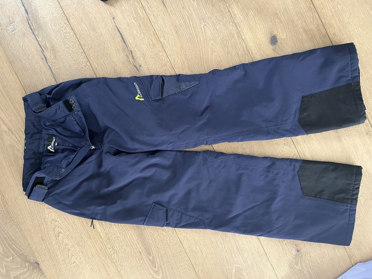 Lotti & Set di vestiti: Winterkleiderpaket Mädchen 146-164 – Usato da Winterberg ZH venduto da Amina023 6