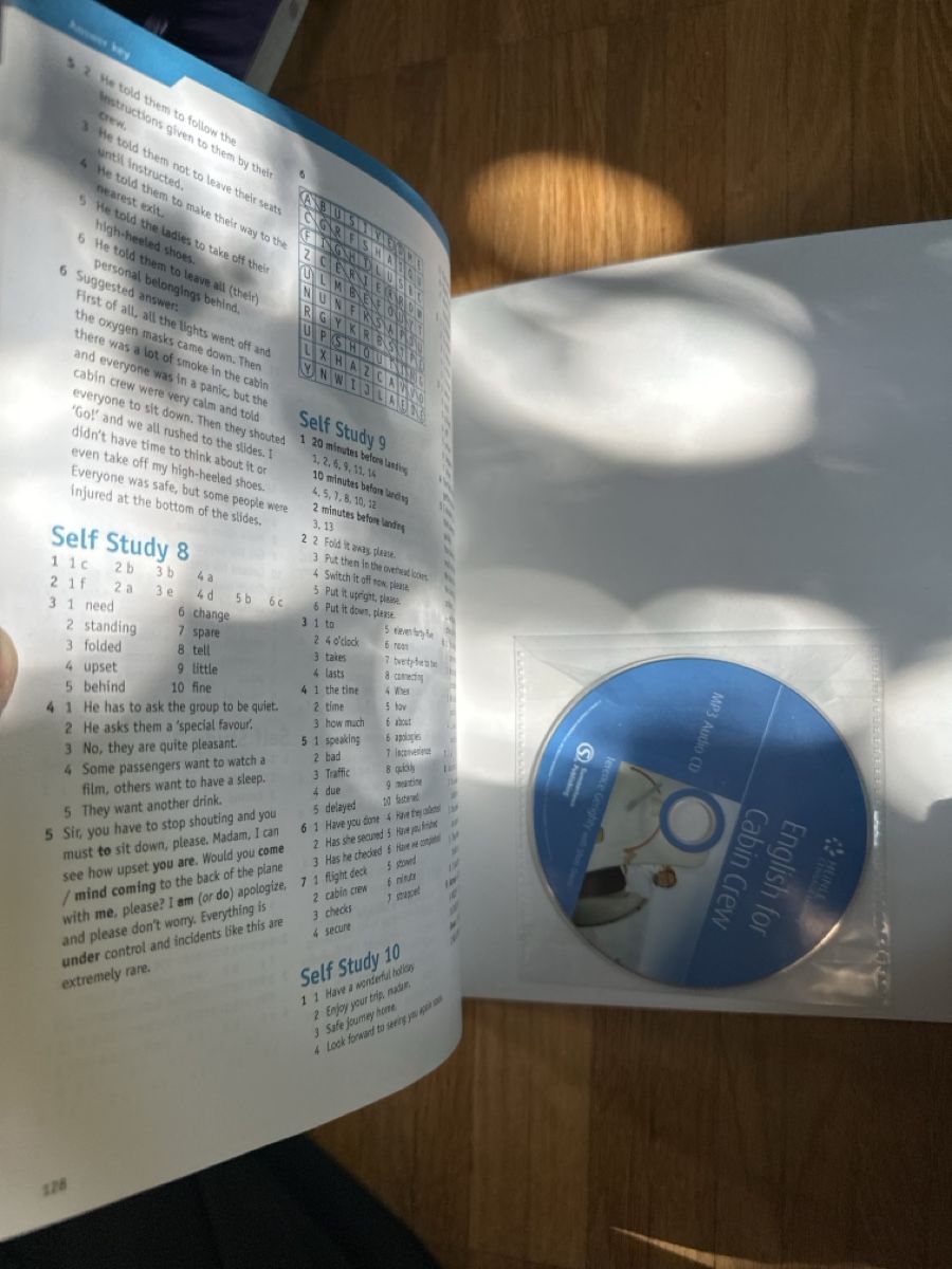 Libri: English for Cabin Crew – Nuovo e nell'imballaggio originale da Bülach venduto da and_ck9q 1