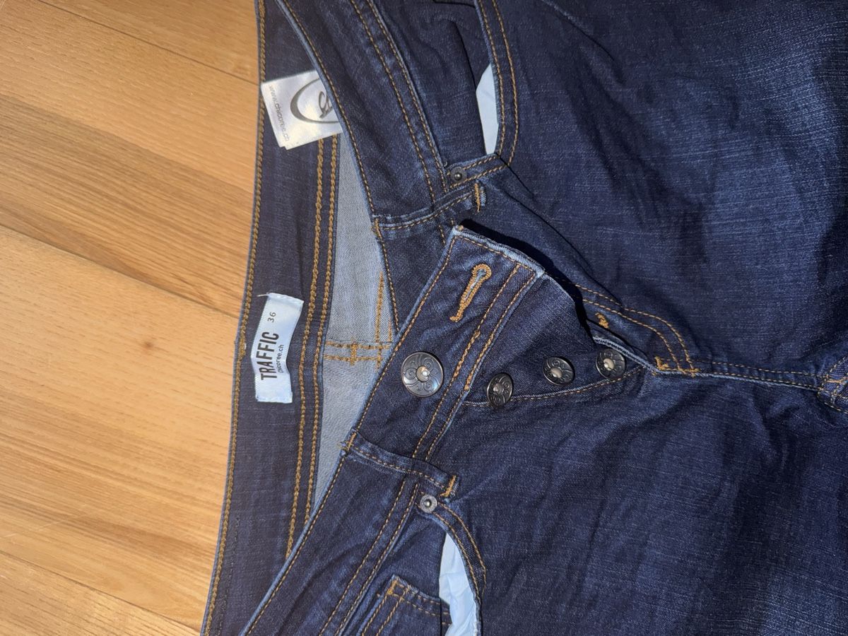 Jeans: Jeans – Nuovo (secondo la descrizione) da Itingen venduto da jessi811 1