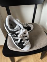 Adidas Sneaker Schwarz-Weiss