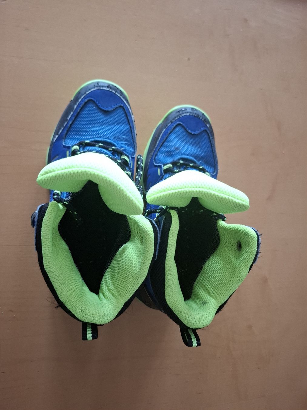 Schuhe für Jungen: Wanderschuhe – Gebraucht aus Heimberg von Suesigu