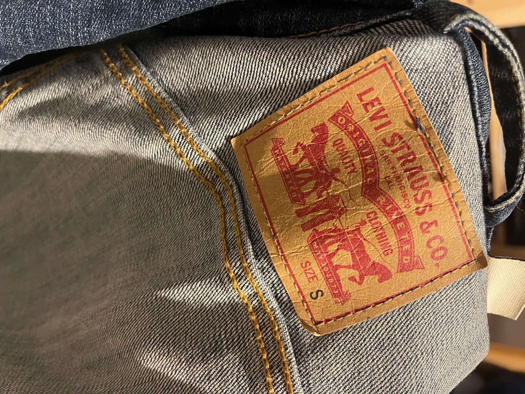 Levi's Giacche: Levi's Jeansjacke, Grösse S – Nuovo (secondo la descrizione) da Wetzikon ZH venduto da man_7mn7 4