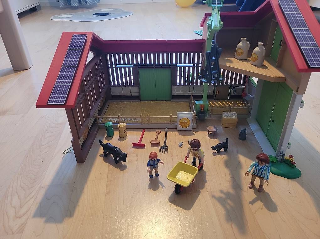 Playmobil Giocattoli: Bauernhof Playmobil – Usato da Therwil venduto da t_a_n8wj 3
