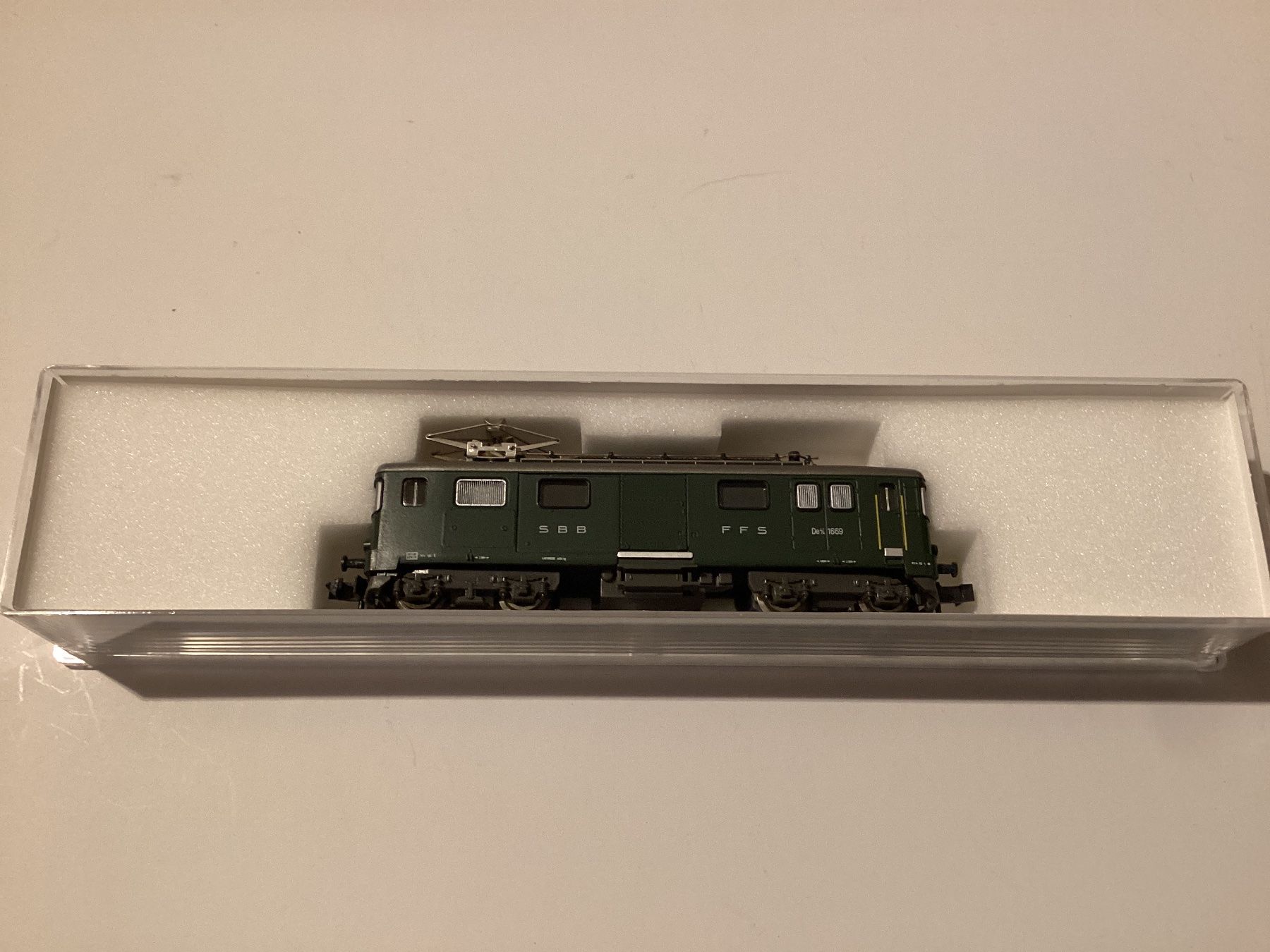 Hobbytrain Modellini di ferrovie: Hobbytrain De 4/4 1669 SBB 1:160 – Usato da Effretikon venduto da simtek_de 5