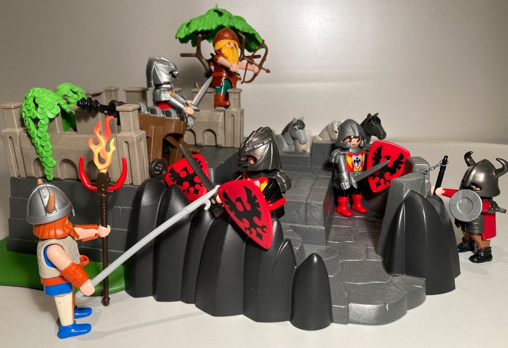 Playmobil, Ritter-Festung und Barbaren-Lager (Gebraucht) in Wil SG für ...