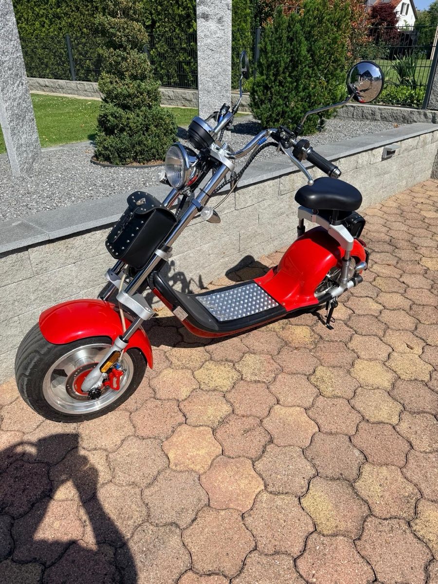 Altro: Roter Elektroroller im Chopper-Stil – Usato da Arbon venduto da hasilain