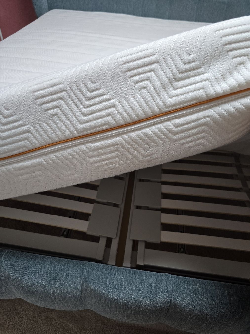 Betten: Bett mit Rost und Matratze 180x200 – Gebraucht aus Stein am Rhein von dom_k28v 4