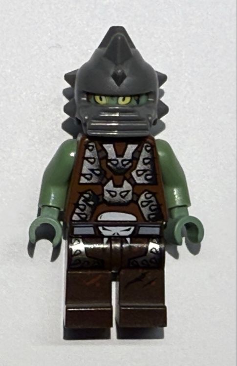 Lego Jouets: 1 LEGO Figur Ork Krieger Fantasy Ritter – D'occasion à Rheinfelden par zim_2hqc