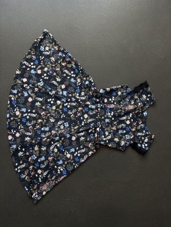 Sommerliches Blumenkleid mit Spitze, Grösse 38